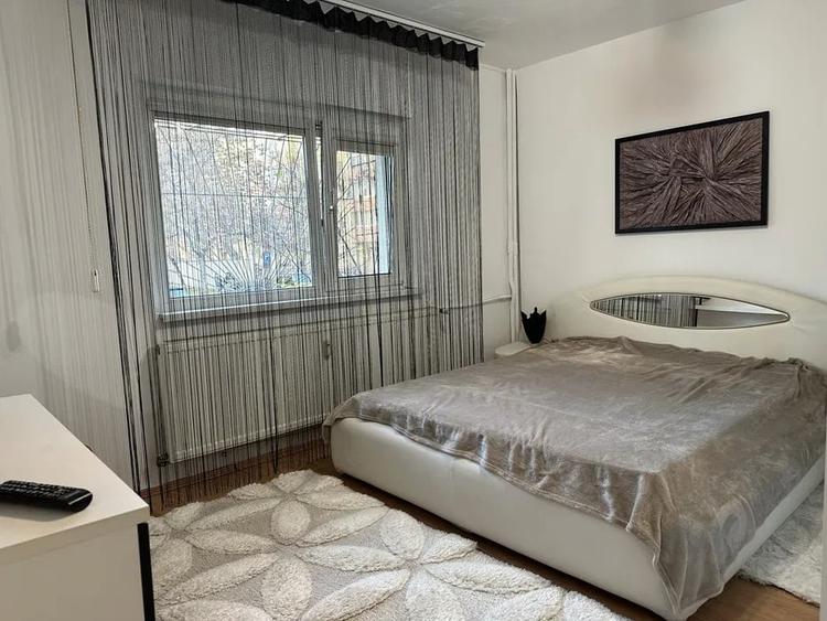 Apartament 3 camere, decomandat, 65 mp, ac, metrou, zona Vitan - 1