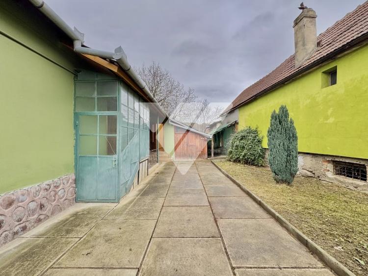 Casa individuala 2 camere 65 mp si teren 136 mp in Slimnic Sibiu - 2