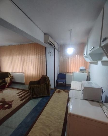 Inchiriere garsoniera Ploiesti, zona Democratiei. - 2