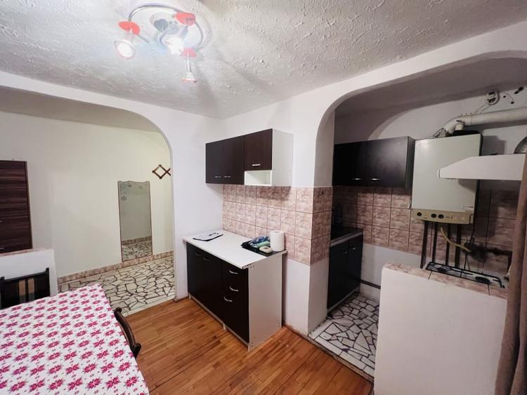 Apartament cu 2 camere, 64mp, decomandat, etaj 3, centrala- zona Bucovina - 6