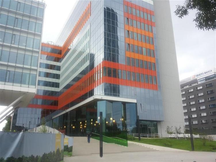 Spatii birouri Green Court de la 91 mp - 16