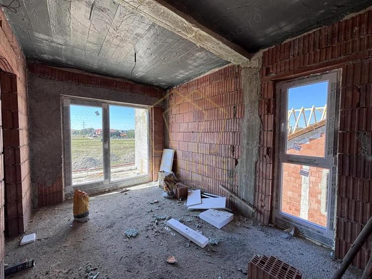 COMISION 0% Duplex despartit cu 4 camere | UMFT - 12