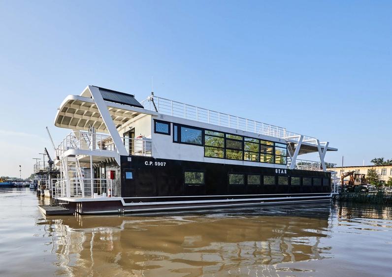 Hotel plutitor STAR - Tulcea - 1