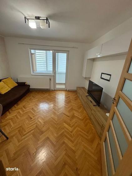 Inchiriez apartament 3 camere - 6