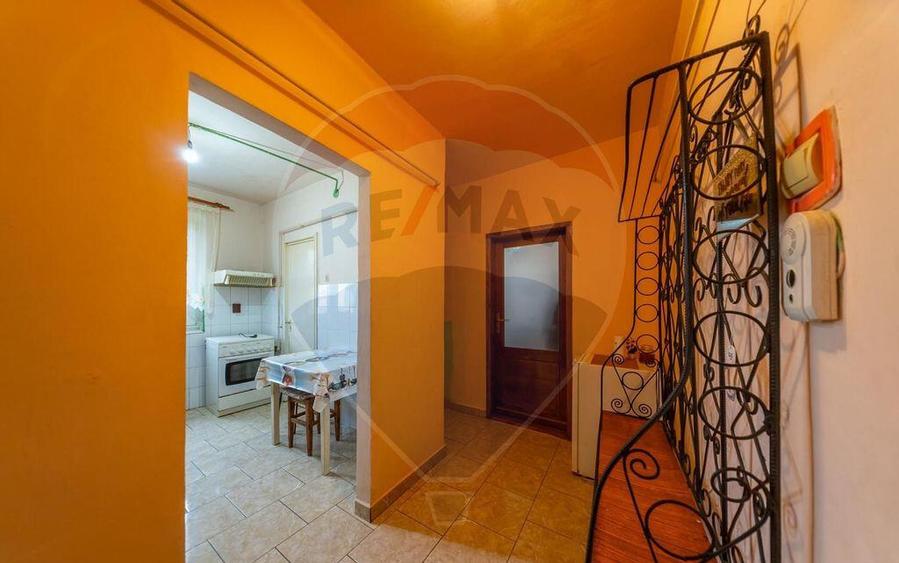 Apartament de vanzare 3 camere Chisineu Cris - 16