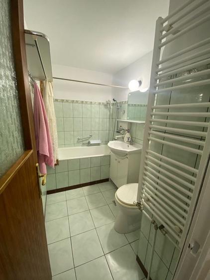 Apartament cu 2 camere semidecomandat în Cihei