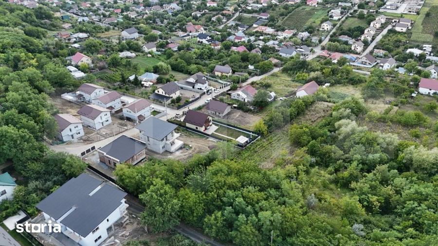 Casa cu etaj, 4 camere, 600 mp teren, Valea Lupului - 2