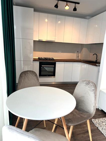 Apartament cu 3 camere decomandat în Pipera