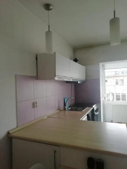 Apartament cu 3 camere decomandat, mobilat în Grigorescu