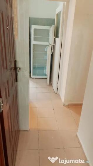 Apartament cu 2 camere decomandat în Drumul Taberei