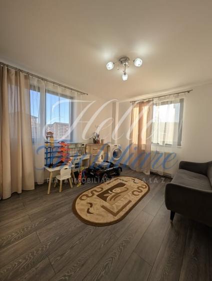 Apartament cu 3 camere semidecomandat în Florești