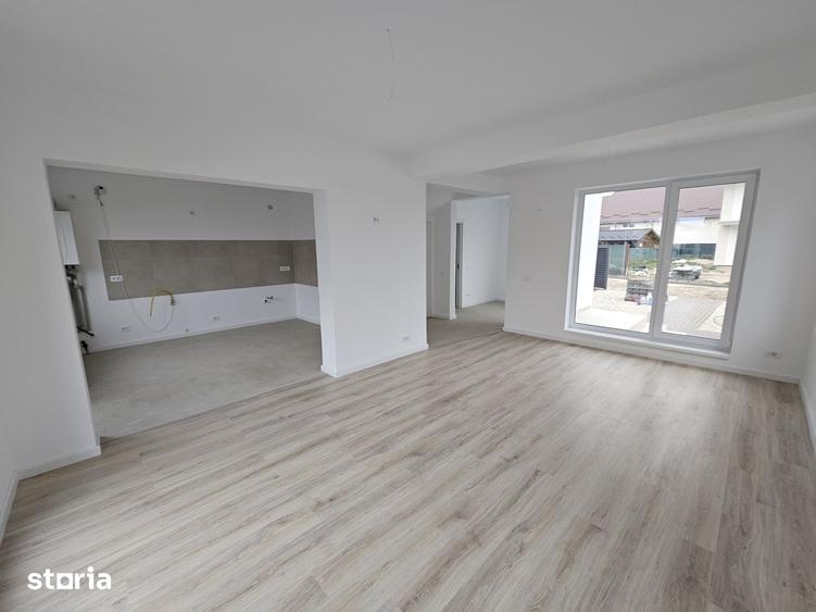 Casă cu 3 camere cu Teren 350 Mp în Moșoaia