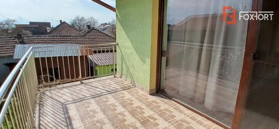 Casă cu 5 camere cu Teren 526 Mp în Ronaț