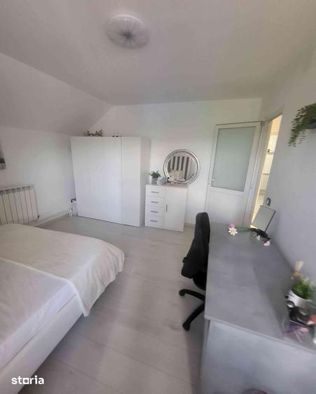 Casă cu 5 camere cu Teren 1200 Mp în Sohodol