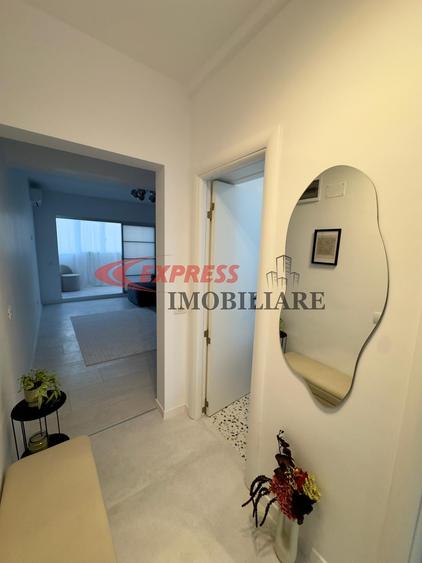 Apartament cu 2 camere decomandat în Universitate