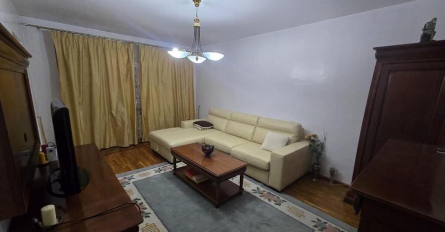 STRADA BABADAG- 3 CAMERE DECOMANDAT ETAJ 3, CENTRALA GAZ - 6