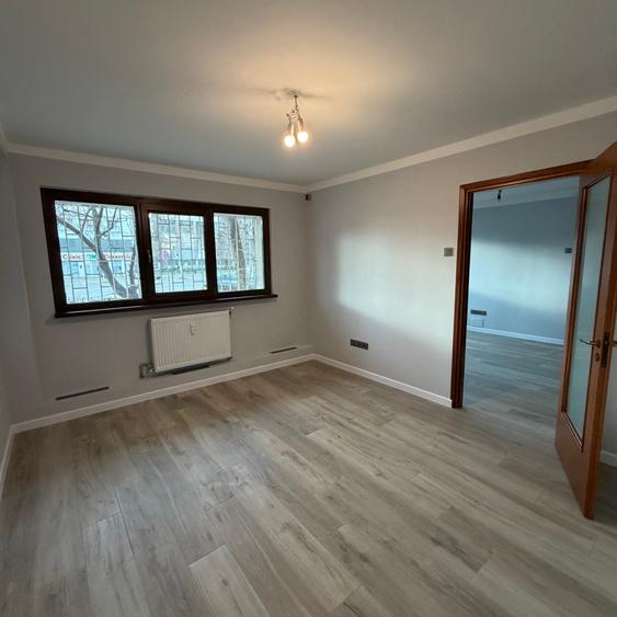 parter de bloc stradal / Dimitrie Cantemir langa gura de metrou Tineretului - 2