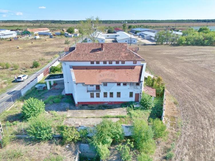 De vânzare pensiunea „Casa Albă”, orașul Pecica, jud. Arad - 16