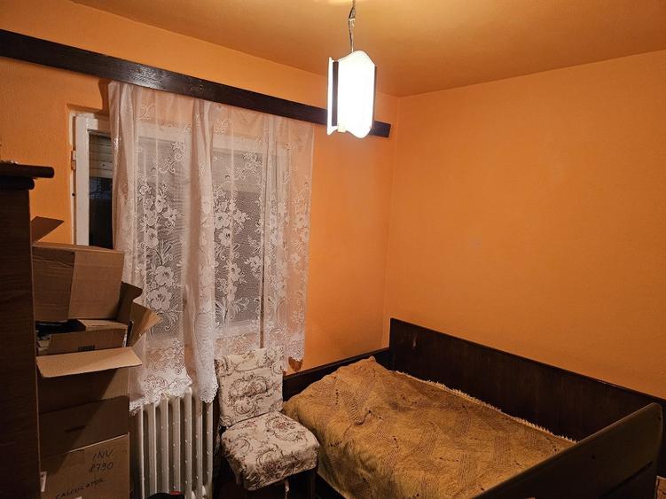 Apartament 4 camere,2 bai,2 balcoane,etaj 2 - 13