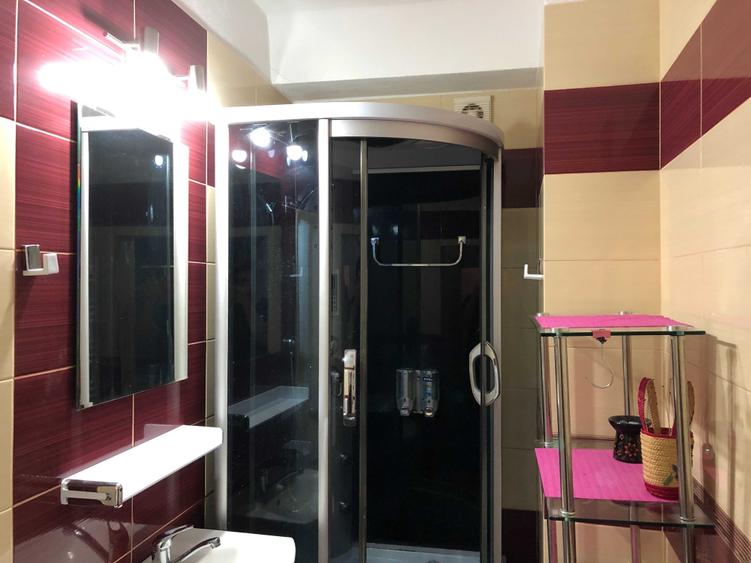 Apartament cu 2 camere decomandat în Ultracentral