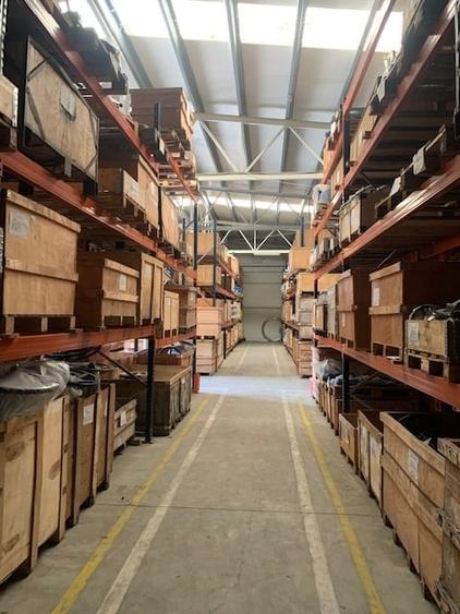 Hala de vanzare, an 2008, zona industriala Bacau - 6