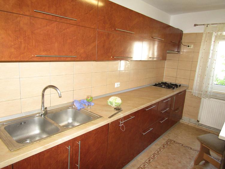 Apartament 4 camere de închiriat – Cartier Ștrand, str. Bârsei, etaj 2/4 - 14