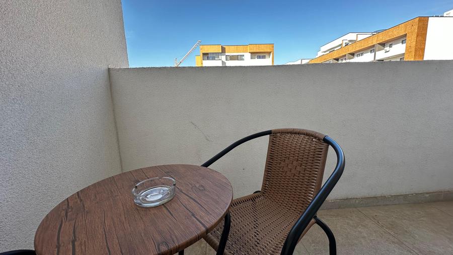 Apartament cu 2 camere decomandat în Berceni