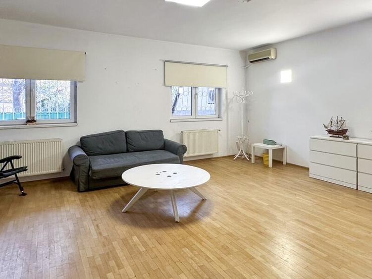 Zona Mihai Eminescu - Bd Dacia vila 5 camere - 5