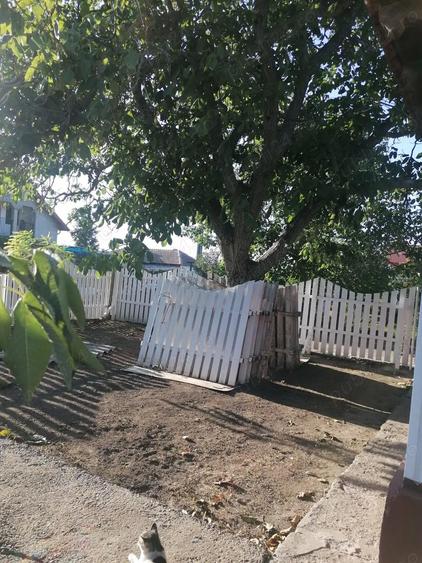 Casa de vanzare cu teren - 4