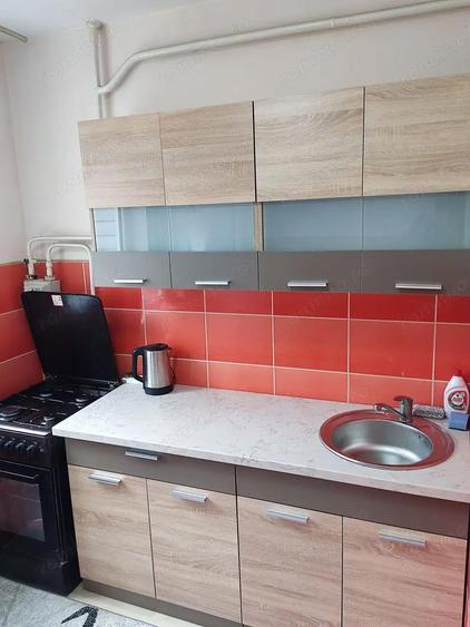 Apartament cu 2 camere de inchiriat in zona Aparatorii Patriei - 3