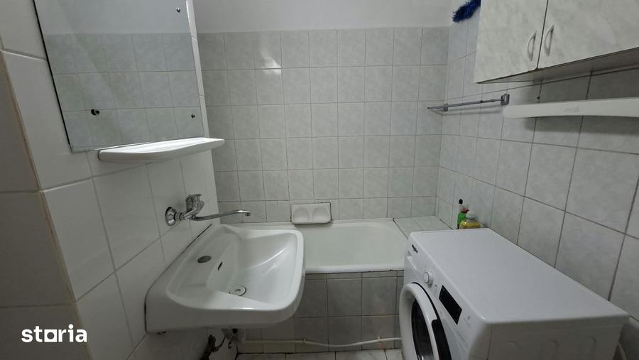 Apartament cu 3 camere în 7 Noiembrie