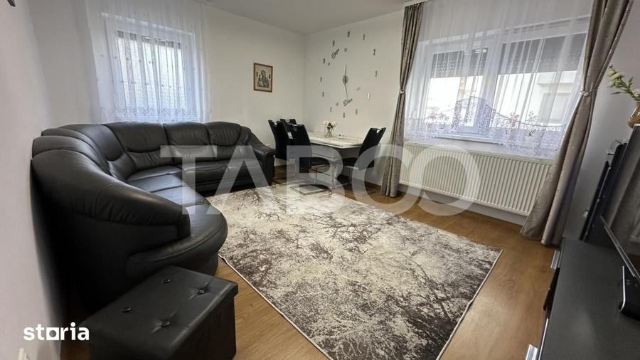 Apartament cu 3 camere decomandat în Șelimbăr
