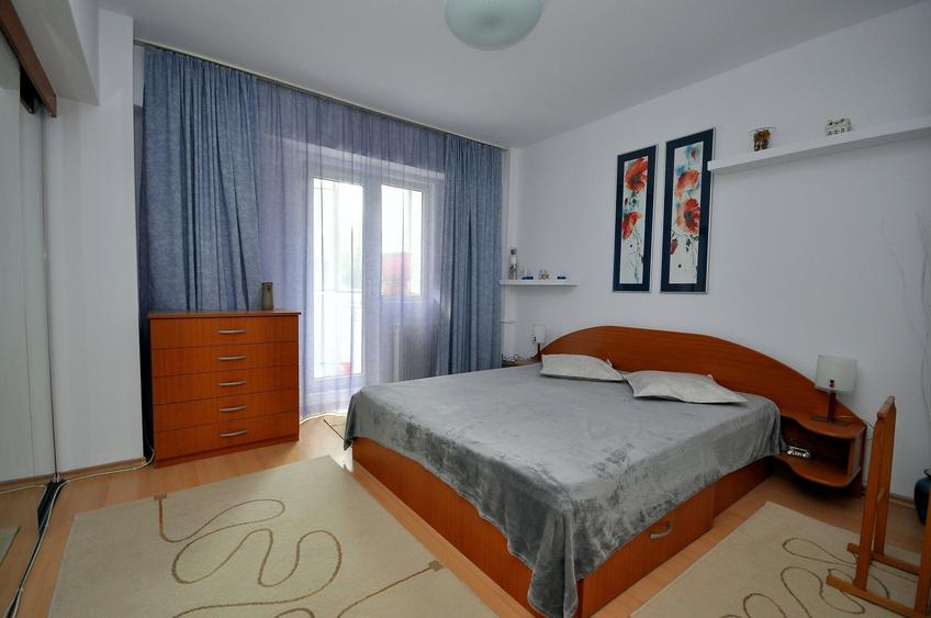 Apartament cu 2 camere decomandat în 13 Septembrie