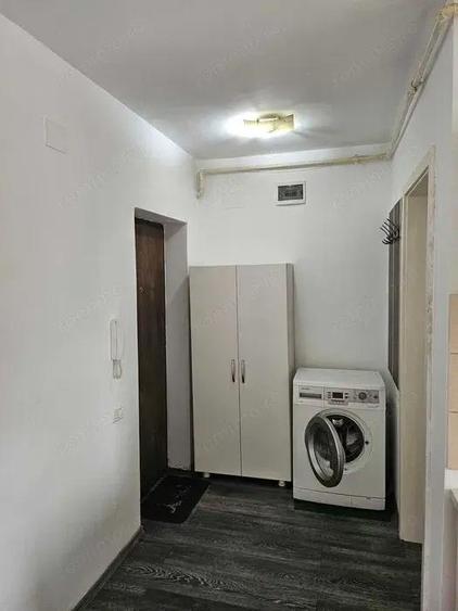 Inchiriez ap.o camera in Zona Braytim, et.1, suprafata utila de 35 mp. - 5