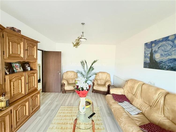 Apartament 3 camere 90 mp de vanzare Parc Chindia