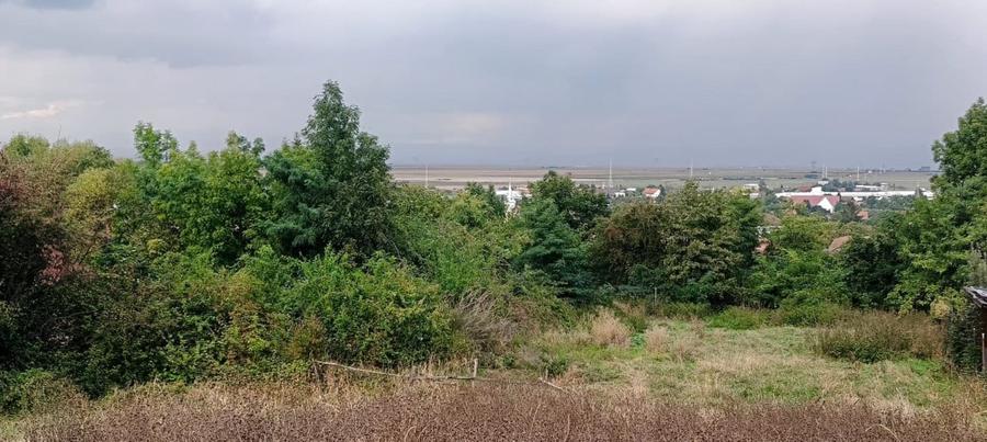 Teren in zona pitoreasca , usor accesibila , cu utilitati si panorama deosebita - 6