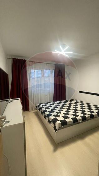 Apartament cu 4 camere de închiriat în zona Sarari - 2