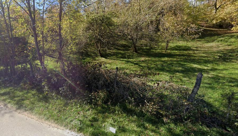 Teren intravilan 3.788 mp, deschidere 39 m, Fieni, sat Costești, jud. Dâmbovița - 2