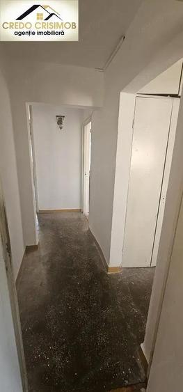 Anun? de Vanzare Apartament 3 cam cf 1 decomandat Necesita Renovare - 11