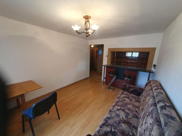 Vand apartament cu 2 camere decomandat. - 4