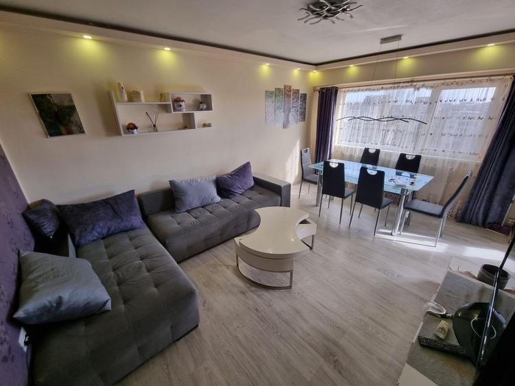 Apartament 3 camere decomandat zona Tomis Nord (Brotacei) - 1