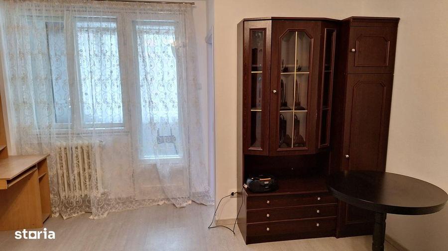 Garsoniera la 2 statii de metrou - 4