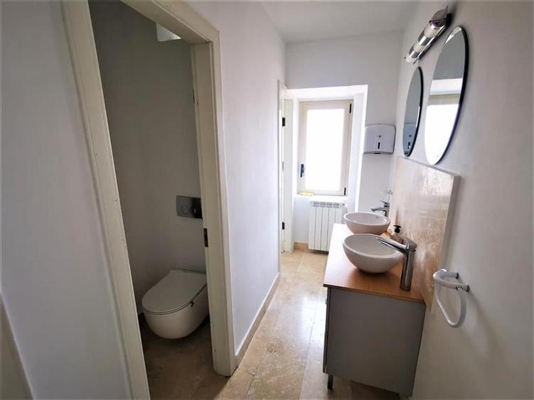 Vanzare spatiu de birouri intersectia  Alba Iulia - 14