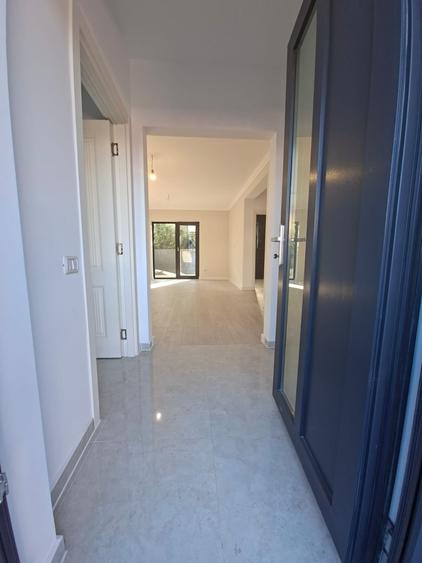 Duplex cu 4 camere cu Teren 300 Mp în Miroslava