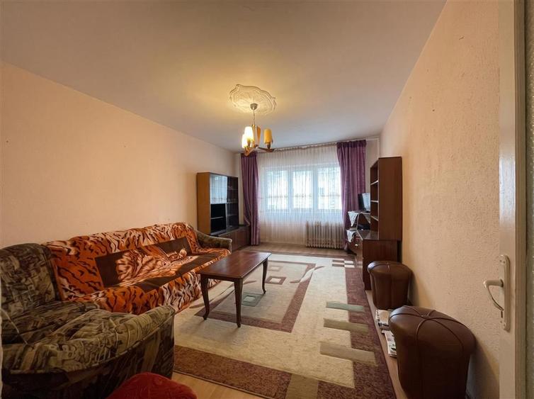 Apartament cu 2 camere decomandat în Burdujeni
