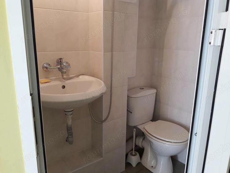 De inchiriat garsoniera in zona Dambovita - 2