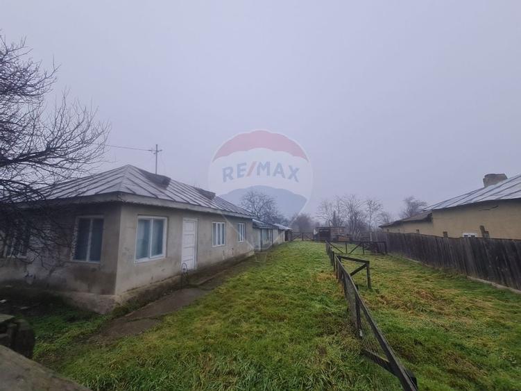 Casă  cu 3 camere de vânzare in Jiliste - 1