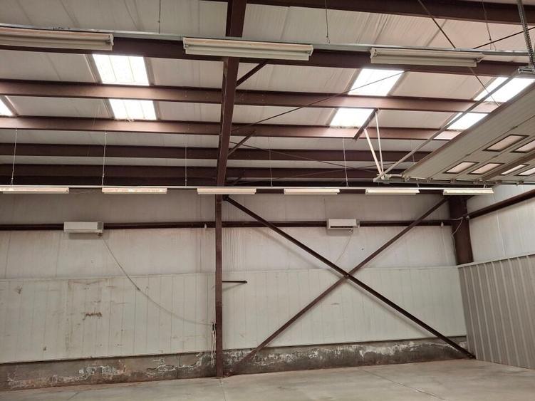 Hala productie /depozitare si birouri Branesti - Makita - 40