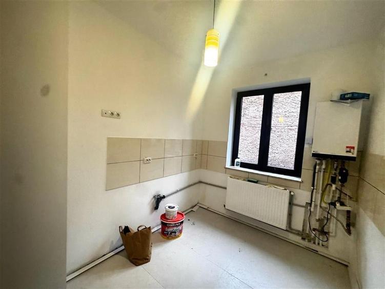 Apartament cu 2 camere, curte 100 mp, garaj si boxa, Zona Bulevardul Independent - 3
