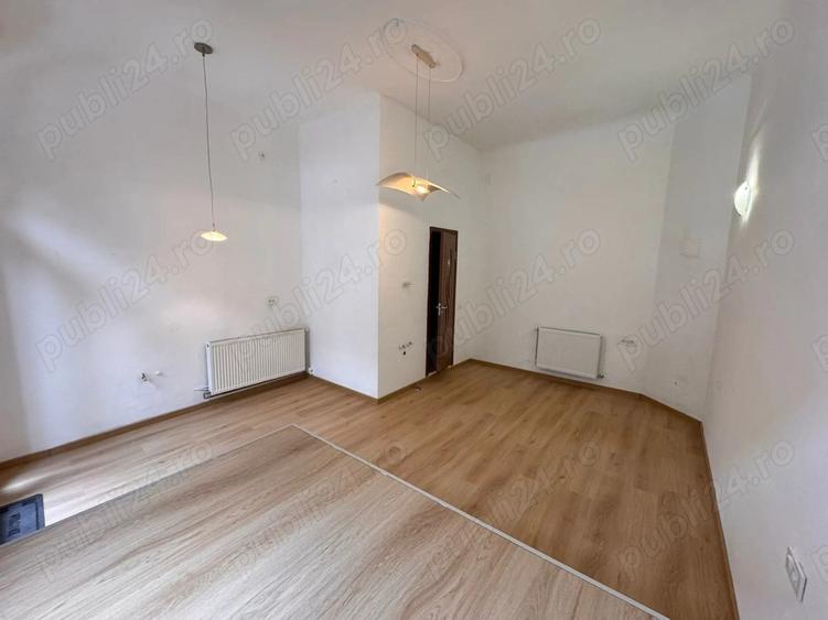 Spa?iu comercial ultracentral birouri servicii Oradea - 3